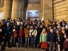 Ballettfahrt 15.12.2022 Gruppenbild 05 gut.jpeg